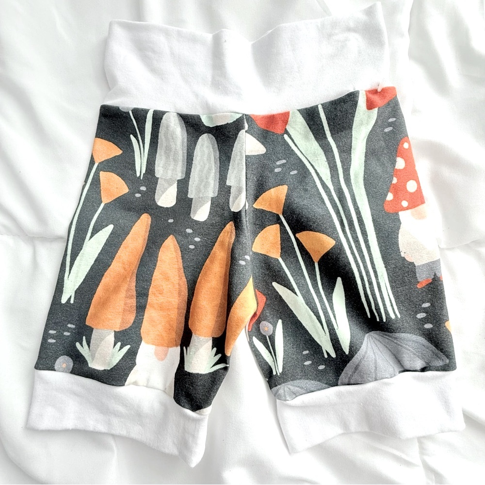 Doodle & Jack Gnome shorts
